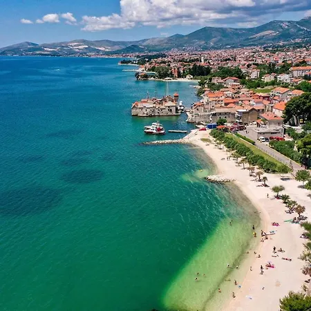 1 Bedroom Beautiful In Kastel Gomilica * Kaštela