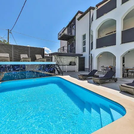 1 Bedroom Beautiful In Kastel Gomilica Kaštela